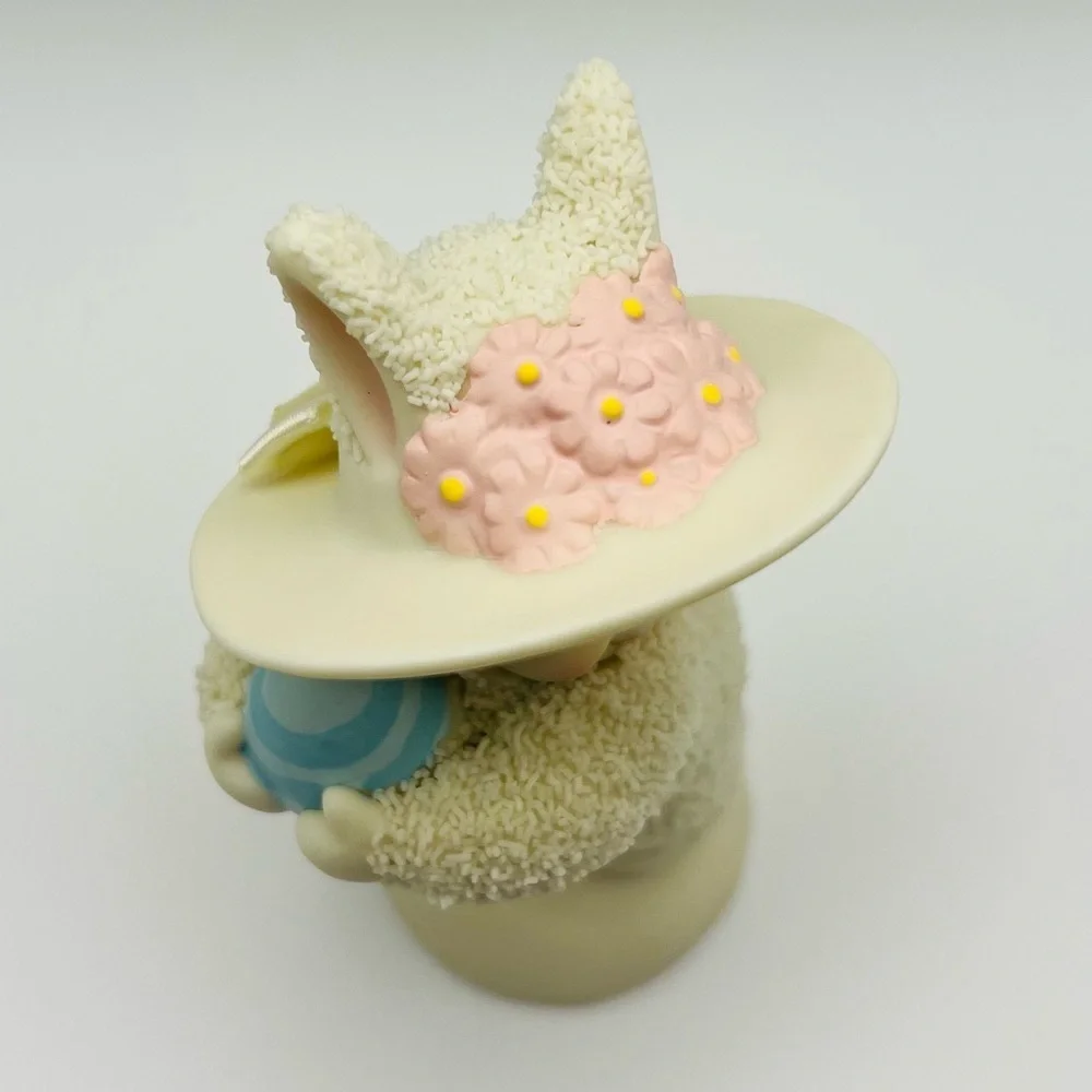 Snowbunnies Bonnets & Bows Dept 56 Figurine 56.06844 w/ Box